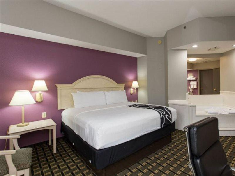 Hotel Wingate By Wyndham East