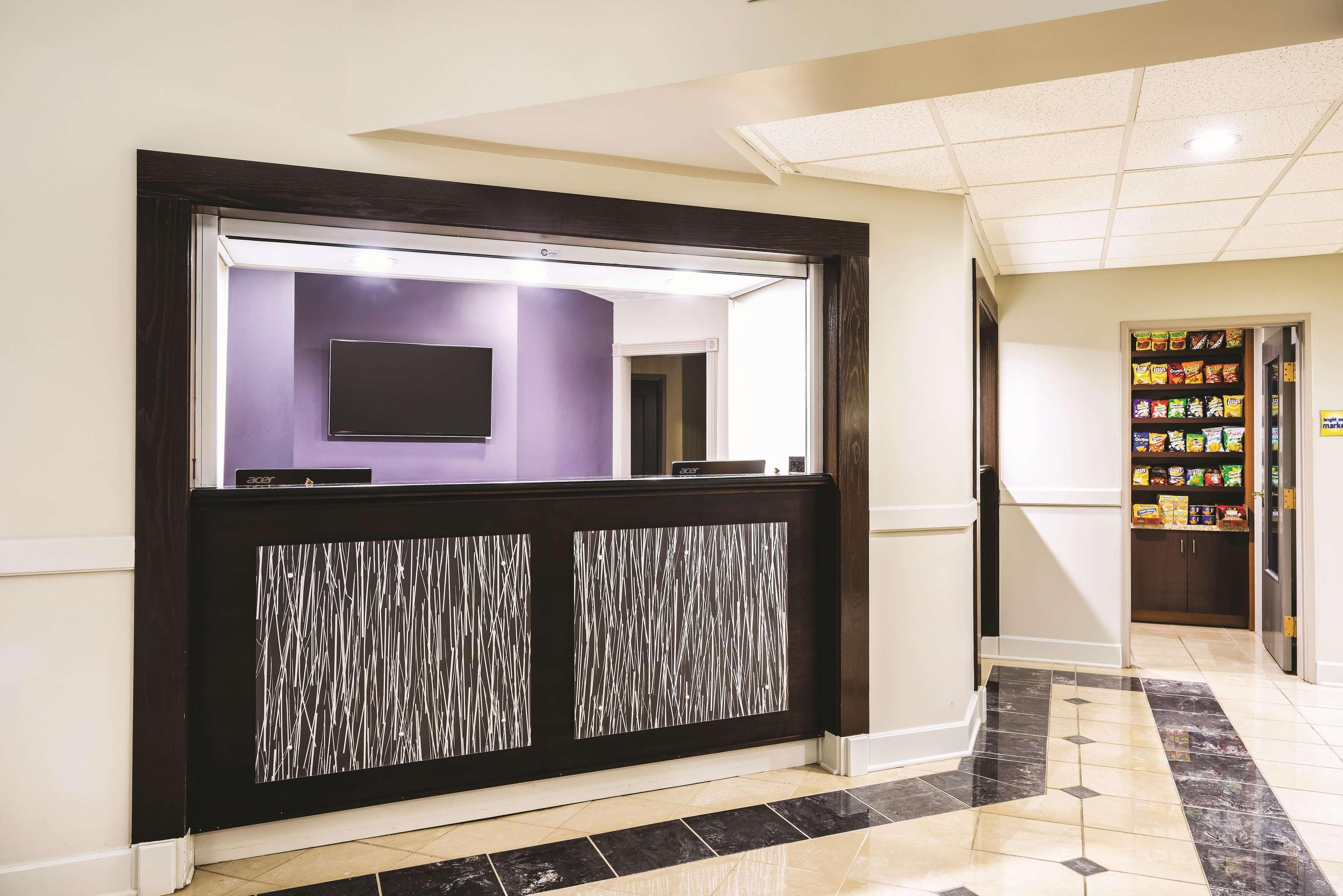 Wingate By Wyndham East 3*