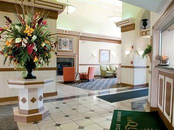 Wingate By Wyndham East Hotel 3*