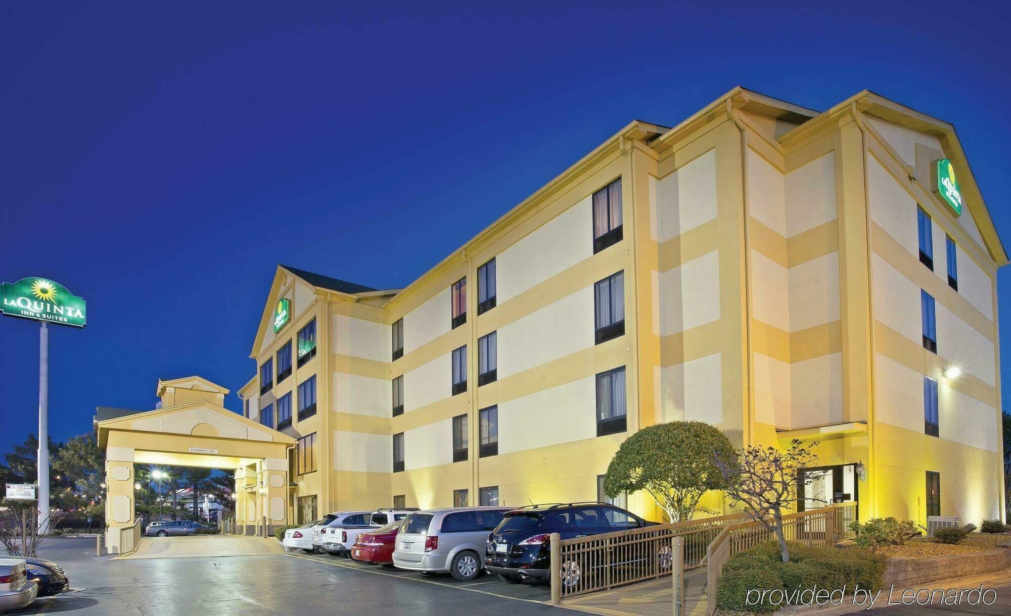 Wingate By Wyndham East 3*